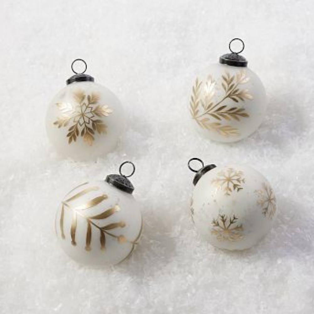 Set of 4 mercury ornaments